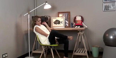 Emily Thorne In Solo With My Toy