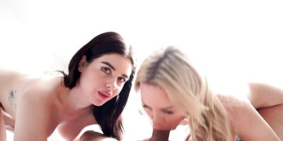 Angel Brill and Maya Rose's blowjob action by Good Morning Sex