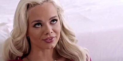 Elsa Jean gets her crevasses slurped and screwed by Ryan McLane