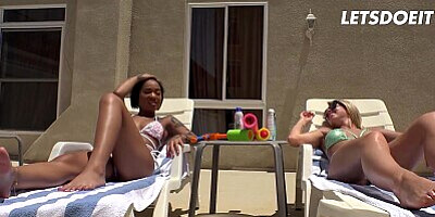 Hot Sluts Abella Danger & Zoe Monroe Seduce Jail Guardian Into Hardcore Fuck - LETSDOEIT