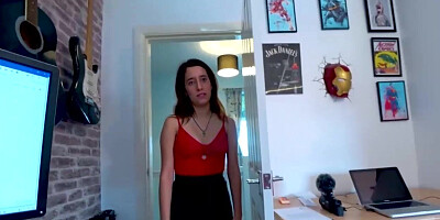 Redhead with big blue eyes Susy Blue tricked into sucking