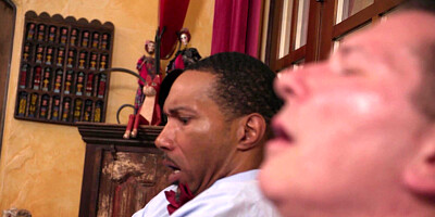 Latina Penelope Woods is a main dish