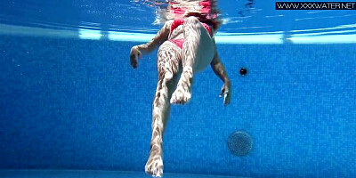 Stupefying Mary Kalisy - public trailer - Underwater Show