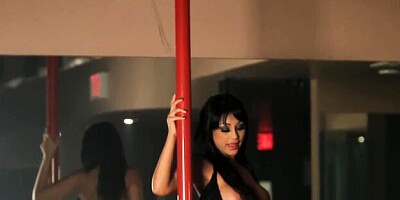 Blooming Priya Rai - pornstar video - PUBA