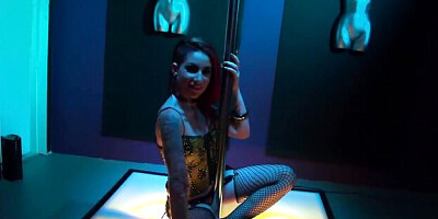 Blowjob video with lissome Ralph Long and Miya Stone from Spizoo