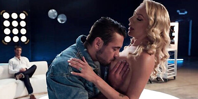 Femme Fatale Victoria Rey - Long Hair Video Wifey