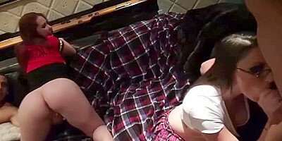 Incomparable Melanie Hicks and Melody Jordan - Blowjob Dirt