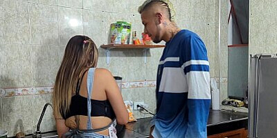 Thomas is like Mara's cake