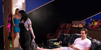 PORNFIDELITY Alexis Adams Is Happy to Help