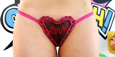 Watch cute Aria Alexander's scene