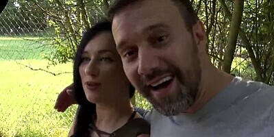 My wife gets fucked by strangers