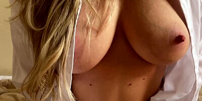 fucked friend's wife on their bed and cum on her tits