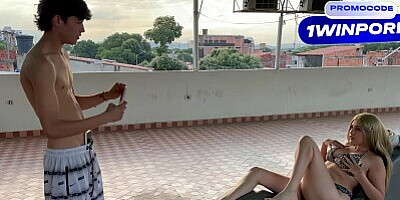 My rich stepsister asks me to take hot photos of her so that I can fuck her very horny.