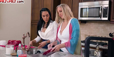Busty lez MILFs tribbing each other