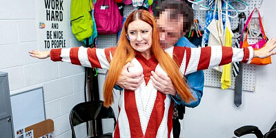Shoplyfter - redhead smut