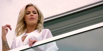 Intense And Hot Anal With Driver With Jessa Rhodes