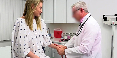 Irresistible Teen Kyler Quinn Lets Kinky Doctor Stick His Fingers & Cock in Her Tight Pussy - Pervz