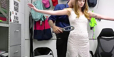 Lana Smalls In The Security Guard Makes A Kinky Deal With Thief So She Can Walk Free