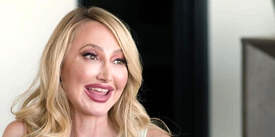 Stepmom wants to slip her tongue into that wet hole
