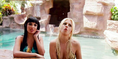 Anissa Kate and Jessie Volt fuck outdoors with a shared big cock