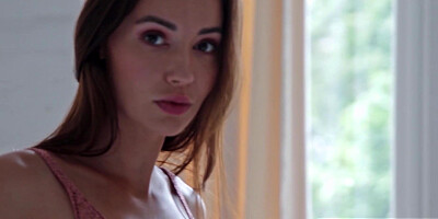 Teen reveals her sexy nipple piercings