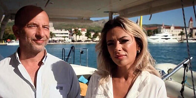 Boat bang with a big boobs blonde who seeks hard sex