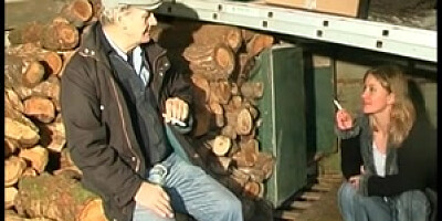 Small ash-light-haired sodomisee par papy et son mec