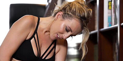Mya Lorenn and Lauren Walker are enjoying intensive anal pound