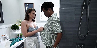 Stunning doggy style fuck with a godlike MILF Mandy Waters