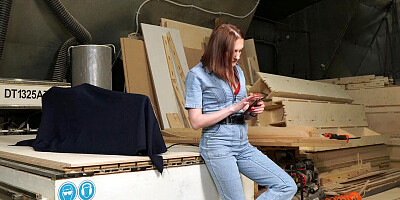 Fuckmachine on Factory: Seduced a Worker to Fuck with Him and Test It