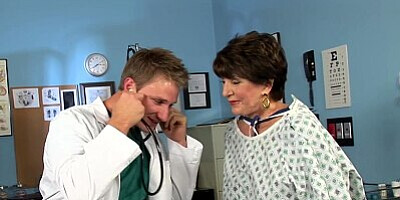 Bea Cummins: The Doctor Is In. Bea's Pussy