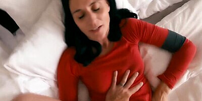 Stepmom's Vibrator Broke, so she USED ME INSTEAD, amateur MILF Marie Clayborn