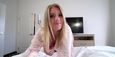 ...Bis ass cougar Candice Dare helps stepson with his morning boner...