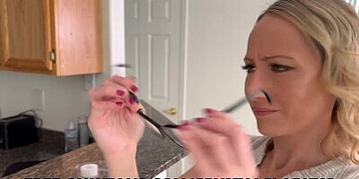 Stepmom Breaks Her Glasses!