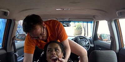 American Ebony Pornstar KIRA NOIR Visits Fake Driving School for Creampie