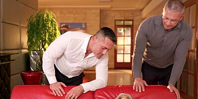 21 SEXTURY - Gorgeous Veronica Leal Has Two Cocks In Her Holes During Work Hours