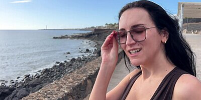 Fucked a sexy stranger from Tinder on the first date