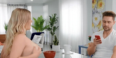 Good-looking nympho gets off on soft bonking for breakfast