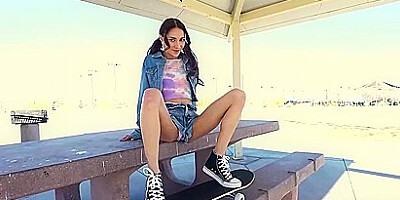 Shaggy Mia Rivers Teen 18+