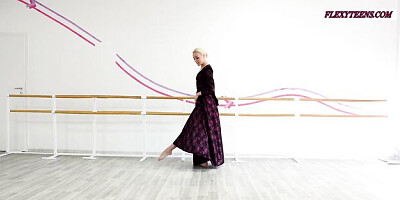 Flexy Teens featuring bidie-in's hd porn