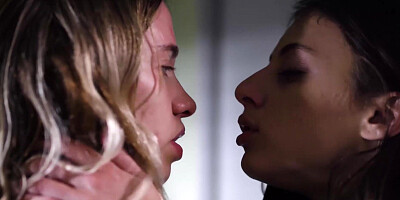 Khloe Kapri and Gia Derza eat each other out after kissing