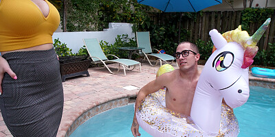 Macey Jade facefucked and schlonged by Chad Savage