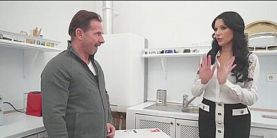 Milf Seduces Anal Handyman With Ania Kinski And David Perry