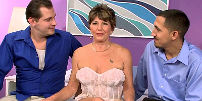 Bea's three-way fantasy cums true