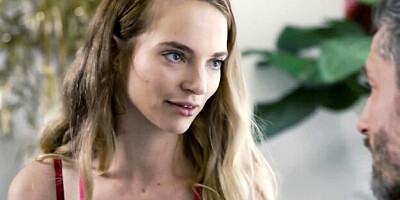Enticing Mike Mancini and Lana Sharapova at skinny video