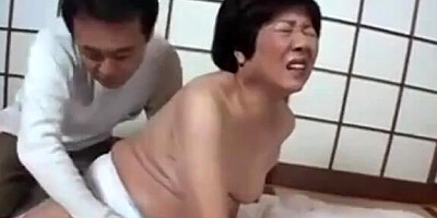 Japanese Amateur MILF Toys with Sex-Toy