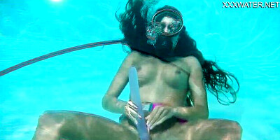 Awesome Nora - masturbation action - Underwater Show