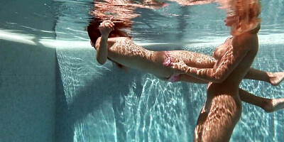 Ideal Haley Hill and Stephanie Moon - serbian sex - Underwater Show