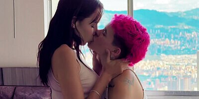 IT'S NOT JEALOUSY!! My jealous girlfriend sucks my vaginal juices