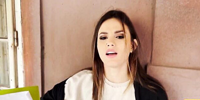 Watch graceful Charlie Dean's clip